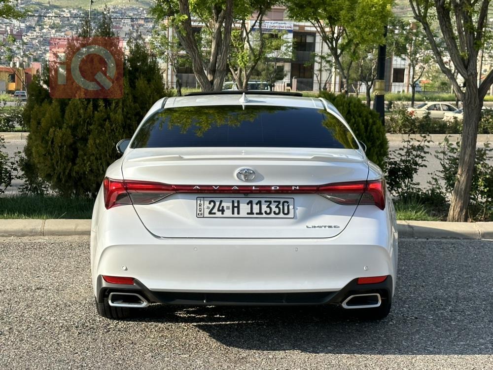 Toyota Avalon